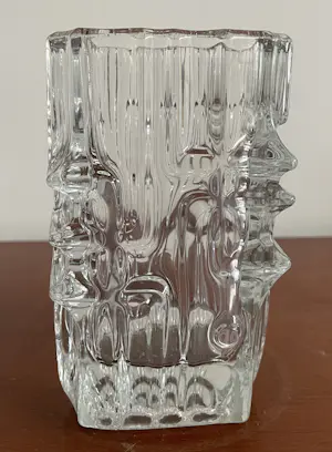 Vladislav Urban - Brutalistische glazen vaas 1960s uitgevoerd voor Sklo Union kopen? Bied vanaf 35!