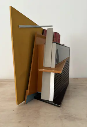 Piet Tuytel - handgesigneerd sculptuur | 'Radio' | Arte Povera 1979 kopen? Bied vanaf 300!