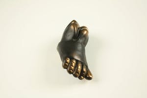 Les Deux Garçons - bronzen beeld - 'Mondvoet' kopen? Bied vanaf 399!