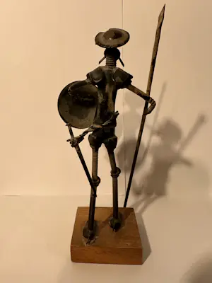 Niet of onleesbaar gesigneerd - Don Quichot figurine in Folk-Art stijl/Nuts & Bolts kopen? Bied vanaf 1!