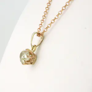 14k gouden collier en solitair hanger met Bolsjewiek geslepen diamant kopen? Bied vanaf 480!