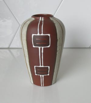 Niet of onleesbaar gesigneerd - Jawa Keramik vintage vaasje kopen? Bied vanaf 1!