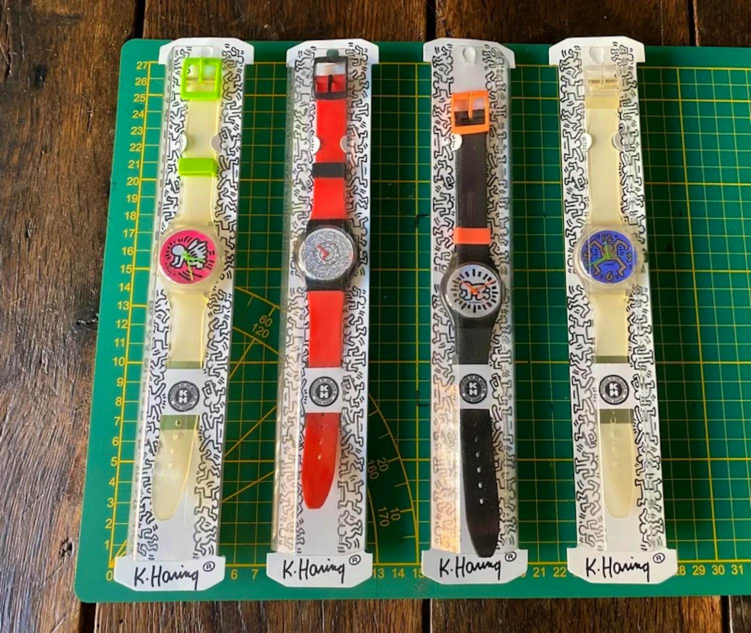 Keith Haring - set van vier horloges Limited Edition! kopen? Bied vanaf 400!