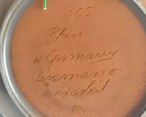 West Germany Ceramano - Wandteller Keramik mit Pfauenmotiv Mid-Century 1960er Jahre Größe 44 cm kopen? Bied vanaf 140!