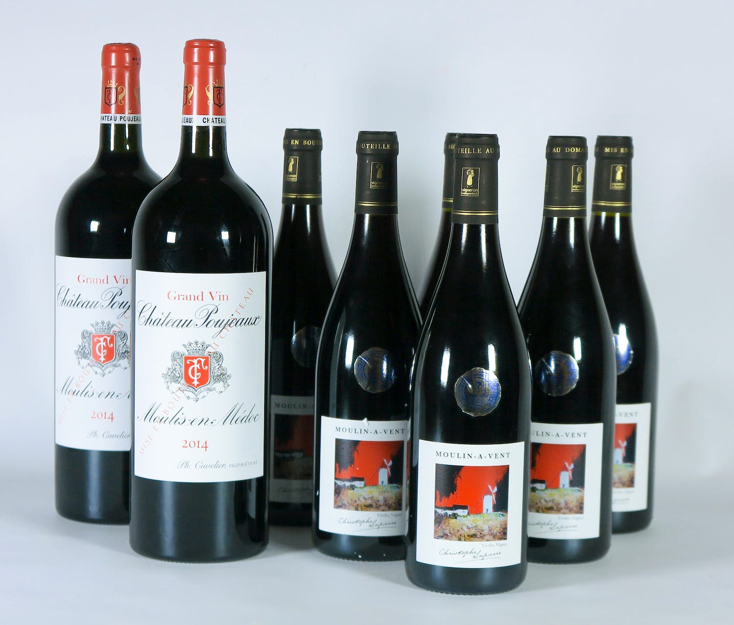 Niet of onleesbaar gesigneerd - Lot van 7 flessen wijn, 2 x Château Poujeaux + 6 x Moulin-A-Vent C. Lapierre kopen? Bied vanaf 1!