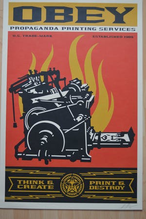 Shepard Fairey - Think & create / Print & destroy. kaufen? Bieten Sie von 75!