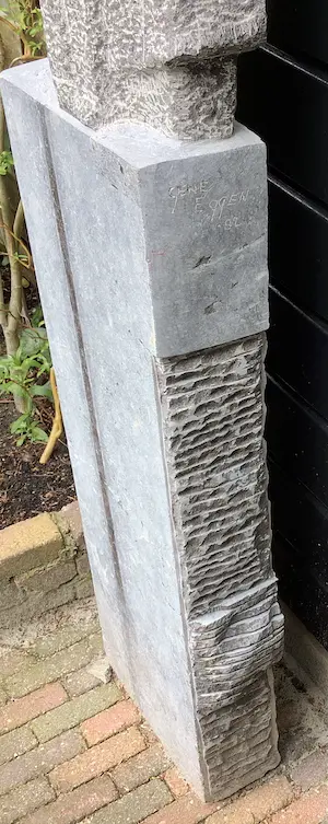 Gene Eggen - Vader, moeder en twee kinderen kopen? Bied vanaf 2000!