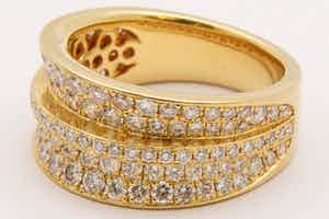 2567- Opvallende diamanten Fantasiering- 18karaats geelgoud - ca 2.40ct briljant verkocht voor € 1480!