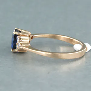 18k gouden ring bezet met een saffier tot. 0,90ct en briljant geslepen diamant kopen? Bied vanaf 450!