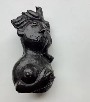 Loek Bos - Vrouw met vogel in haar kopen? Bied vanaf 295!