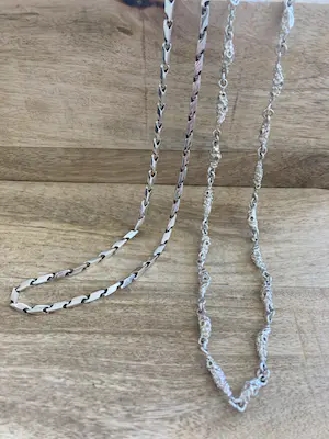 Een Lotje van twee zilveren fantasie schakelkettingen kopen? Bied vanaf 132!