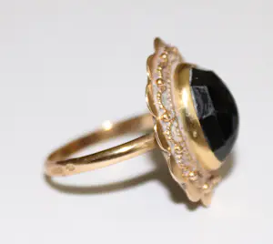 Antieke 14 karaat gouden ring met granaat steen kopen? Bied vanaf 400!