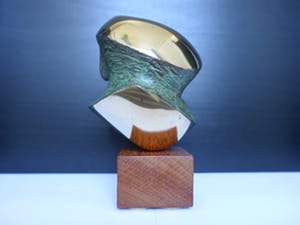 Brons (Onbekend) - Zeer mooie abstracte sculptuur in gepolijst brons. kopen? Bied vanaf 125!