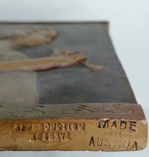 Niet of onleesbaar gesigneerd - Oostenrijkse jonge dames kopen? Bied vanaf 1!