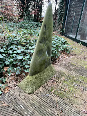 AcheterOnbekend - abstract stenen object? Enchérissez de 250!