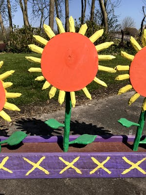 Peter Bastiaanssen - Zonnebloemen in Paarse Bak - Hout kopen? Bied vanaf 1!