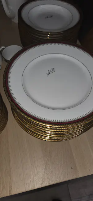 Royal Limoges - Porselein Servies Lomiges 70 stuks kopen? Bied vanaf 250!