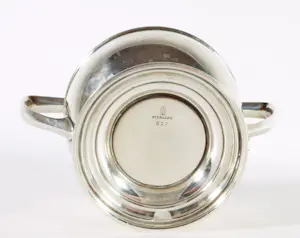 Zilveren ecuelle (dekselpot) en zilveren asbakje kopen? Bied vanaf 140!