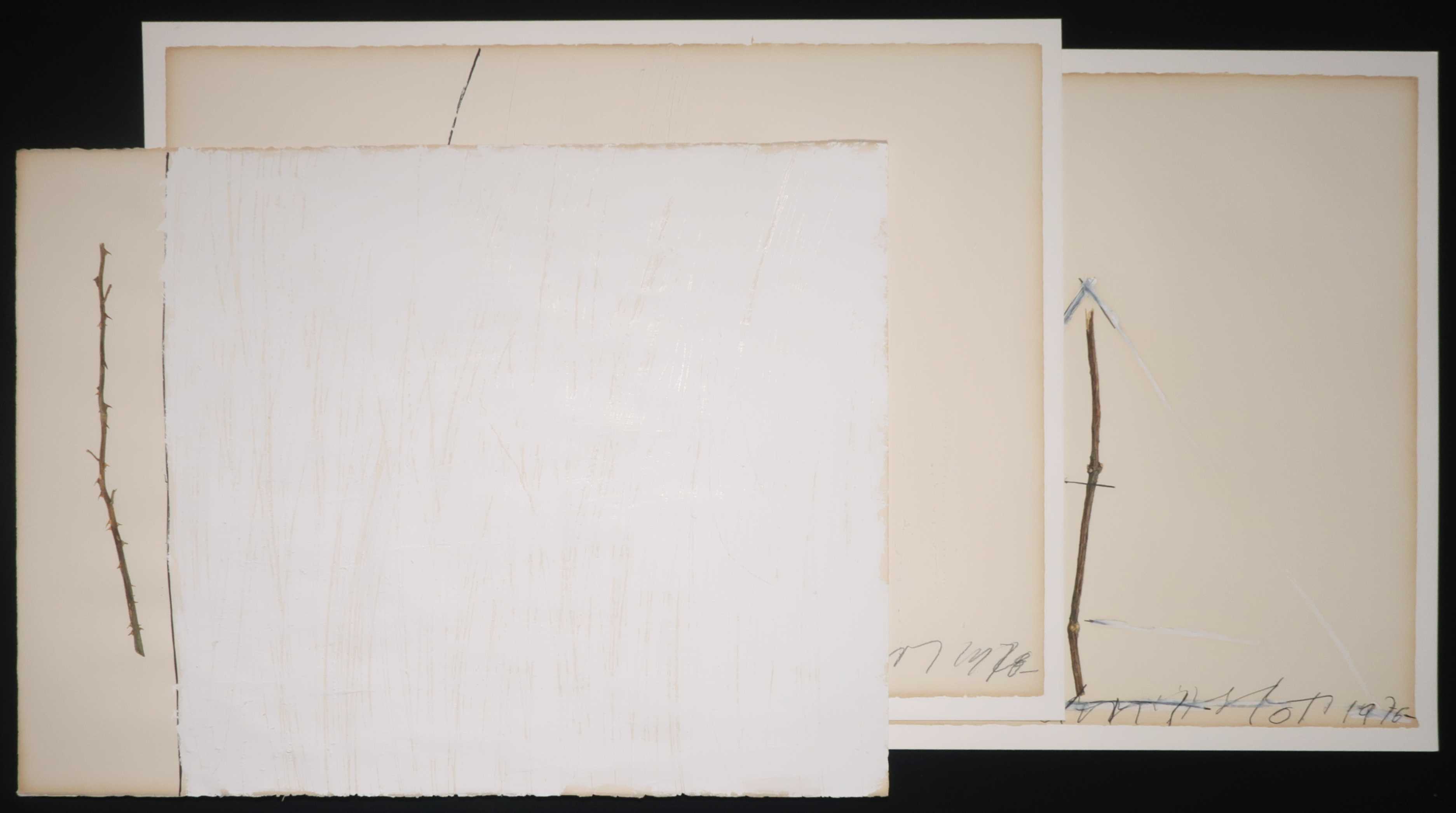 John van 't Slot - Gemengde techniek op papier, Drieluik zonder titel verkocht voor € 70!