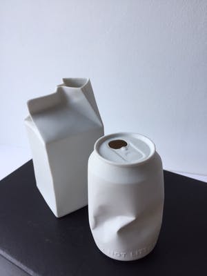 Rosenthal - Do not Litter Collection Melkpakvaasje en Colablikje wit, biscuit porselein kopen? Bied vanaf 45!