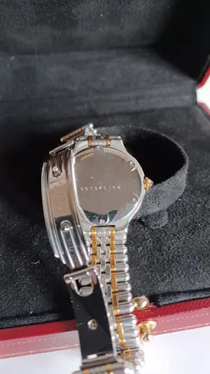 Dames uurwerk ´Cartier´ kopen? Bied vanaf 1400!