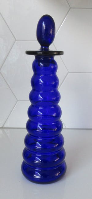 Niet of onleesbaar gesigneerd - Cobalt blauwe en turqoise glazen design karaf kopen? Bied vanaf 1!
