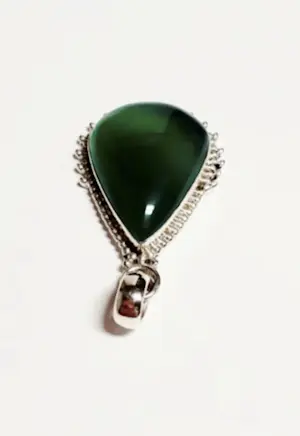 Nieuwe zilveren hanger met gepolijste  groene onyx kopen? Bied vanaf 65!
