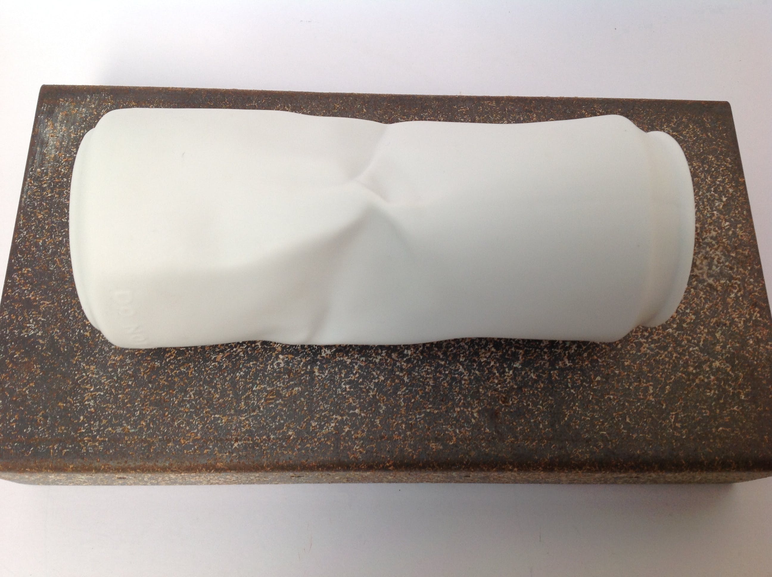 Rosenthal - Blikvaas Crazy Can biscuit (mat) porselein wit hoogte 20,5 cm kopen? Bied vanaf 45!