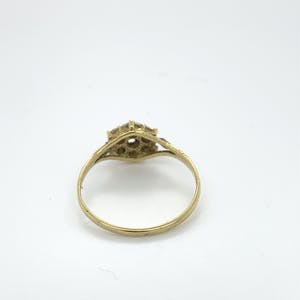 14kt gouden entouragering met diamant, maat 54/17. 1,71gr kopen? Bied vanaf 125!