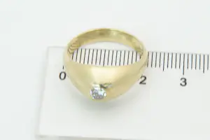 5- Massief 14Krt geel-gouden en 0.25crt H/si1 diamanten solitair ring kopen? Bied vanaf 580!