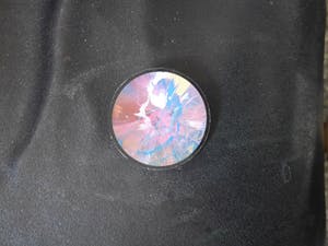 Niet of onleesbaar gesigneerd - Damien Hirst- broche kopen? Bied vanaf 5!
