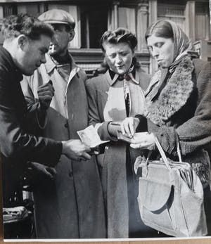 Ad Windig - Waterlooplein kopen? Bied vanaf 55!