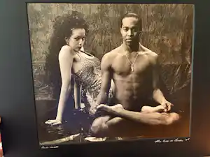 Theo Lode de Leede - **Prijs verlaagd** "Hard‑zacht" – Handgesigneerde foto – Passe‑partout 40×50 kopen? Bied vanaf 29!