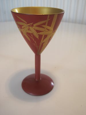 Niet of onleesbaar gesigneerd - Japans Makie lakwerk zes houten bekertjes kopen? Bied vanaf 10!