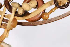 Marcel Warmenhoven - Houten sculptuur / assemblage, Het narrenschip kopen? Bied vanaf 150!