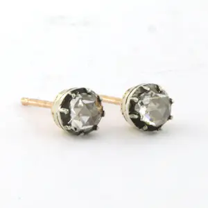 18k goud en zilver solitair oorknoppen met roos geslepen diamant tot. 0,50ct kaufen? Bieten Sie von 585!