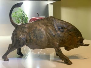 Pierre Chenet - Bronzen stier kopen? Bied vanaf 300!