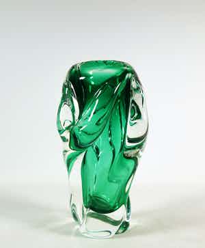 Josef Hospodka - Getorste dikwandige glazen vaas verkocht voor € 40!