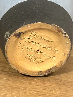 Frans Tuinstra - Vaasje met figuratief abstract figuur 1957 kopen? Bied vanaf 70!