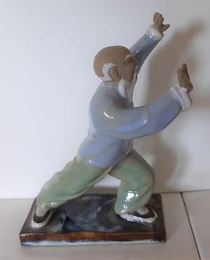 Niet of onleesbaar gesigneerd - porcelain collection - Meesters van vechtsporten (3) - Aardewerk China - Tweede kopen? Bied vanaf 1!