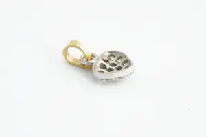 151 - Leuk 18 karaat wit gouden HART hangertje met 12 steens Zirkoon kopen? Bied vanaf 40!