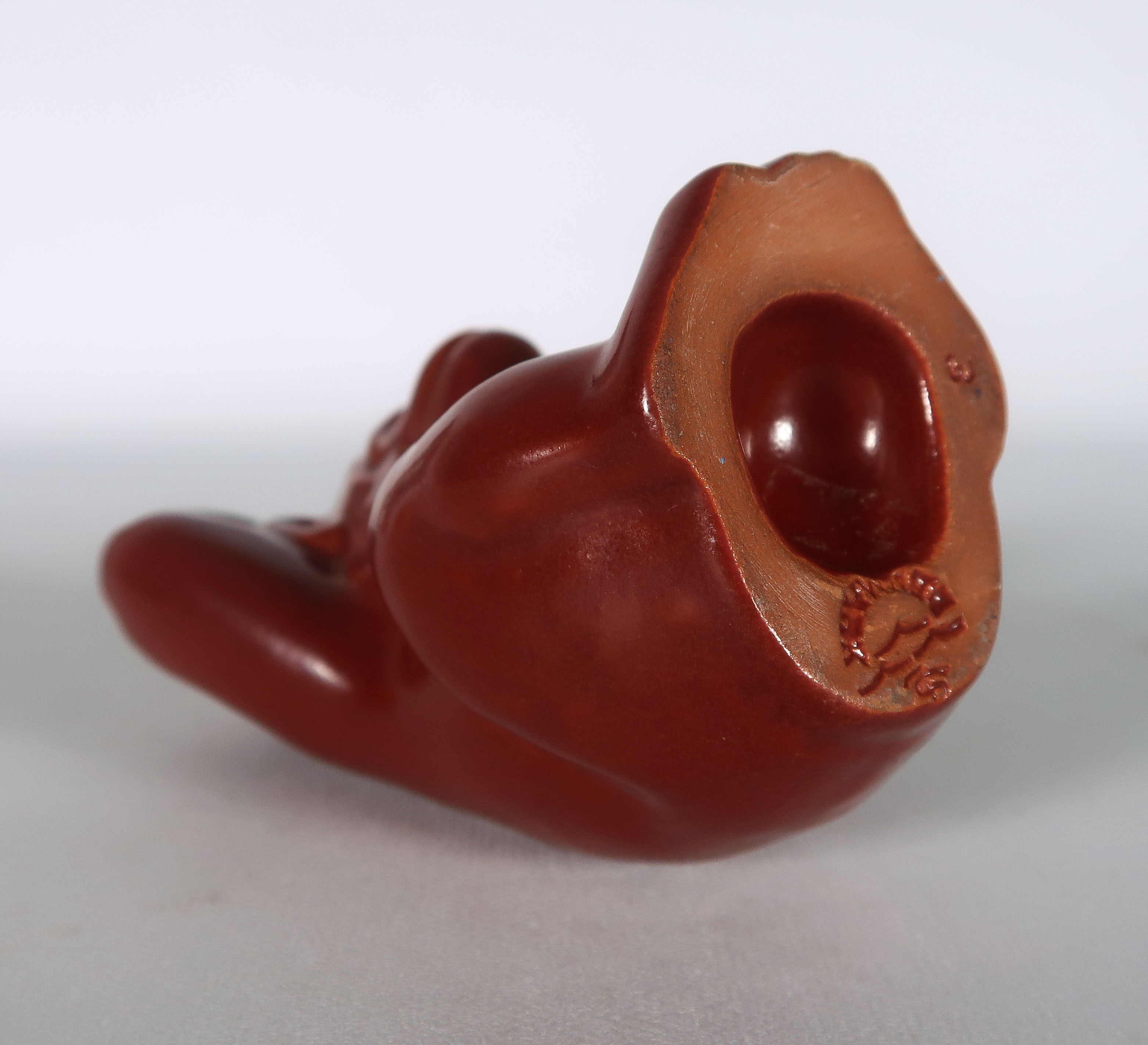 Svend Lindhart - Aardewerk, Zittend aapje kopen? Bied vanaf 35!