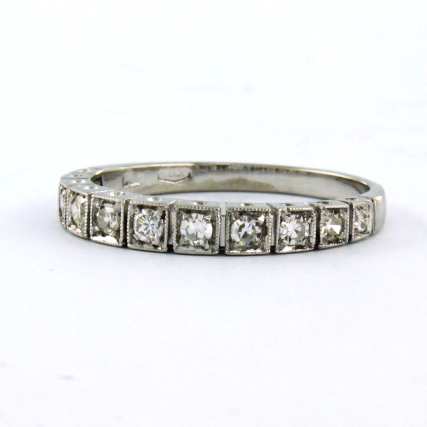 18k gouden ring bezet met single cut geslepen diamant tot. 0.33ct - F/G - VS/SI kopen? Bied vanaf 265!