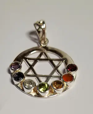 Nieuw zilveren Chakra hanger in de vorm van een hexagram kopen? Bied vanaf 55!
