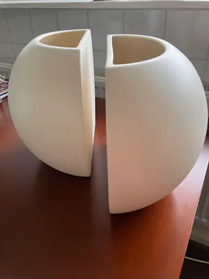 Wilhelm Kåge - Twee halfronde vazen kopen? Bied vanaf 90!