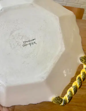Quimper Faience - Henriot Quimper Schaal met Bretons Danspaar kopen? Bied vanaf 20!