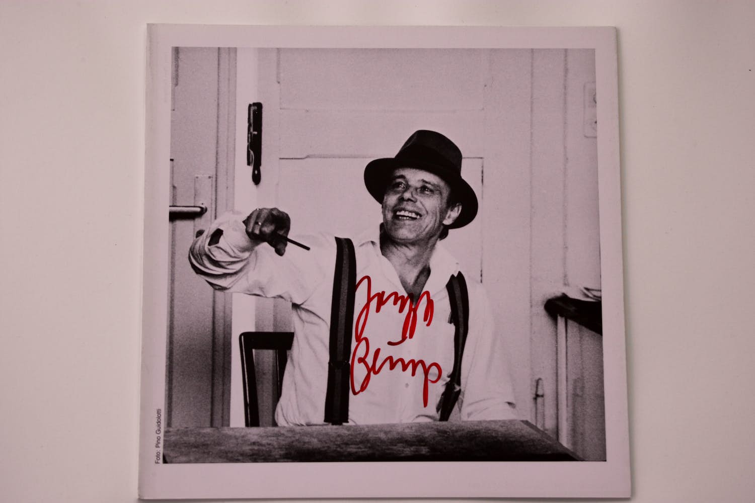 Joseph Beuys - "Landschaften", Begleitheft zur Ausstellung, handsigniert verkocht voor € 200!