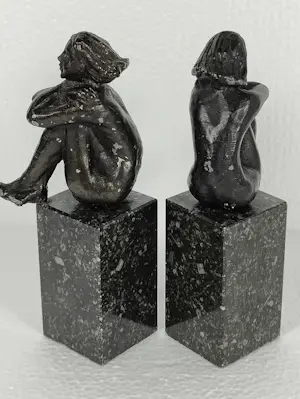 Niet of onleesbaar gesigneerd - A beautiful bronze statue of Dreamer kopen? Bied vanaf 1!