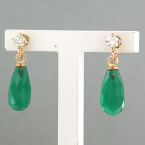 18k gouden oorhangers met chalcedoon en briljant geslepen diamant tot. 0.28ct kopen? Bied vanaf 350!