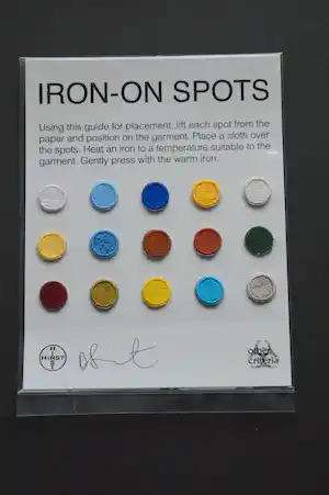 Damien Hirst - 'Iron on spots' vendu pour 40€ !